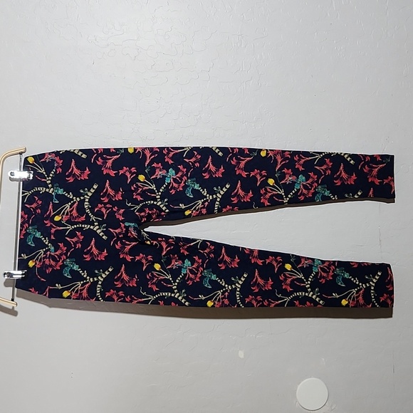 LULAROE LLR OS Floral on Solid Blue Buttery Soft Legging One Size - Picture 4 of 6